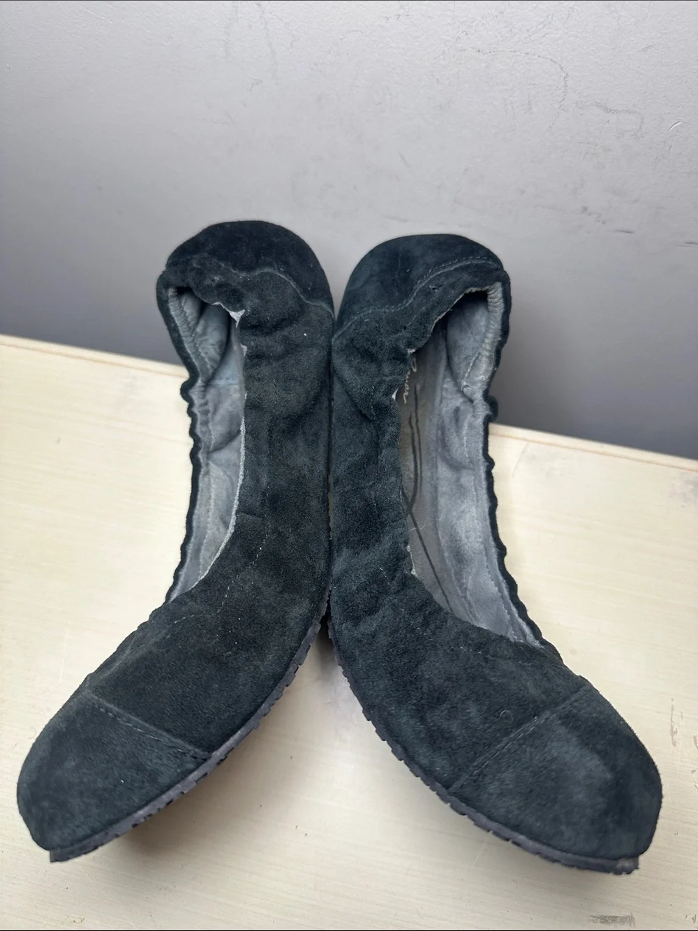 Eddie Bauer comfortable black